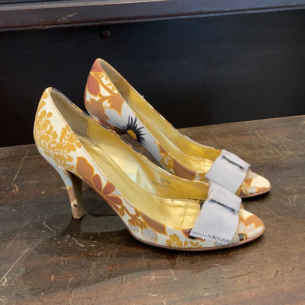 J Crew Bow Heels